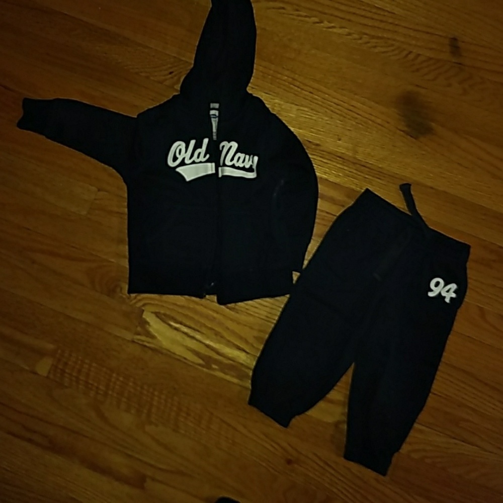 2T Boys Old Navy Hoodie & Pants